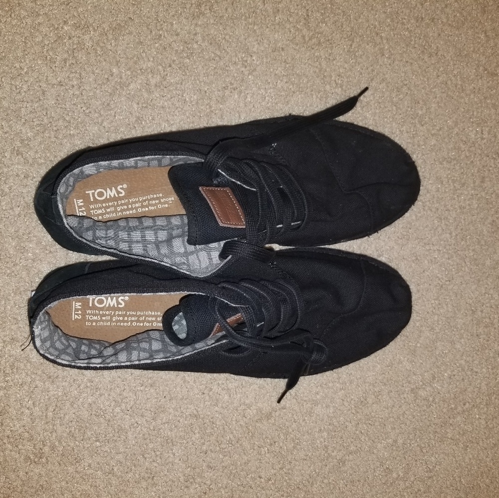 TOMS New size 12 Mens shoes